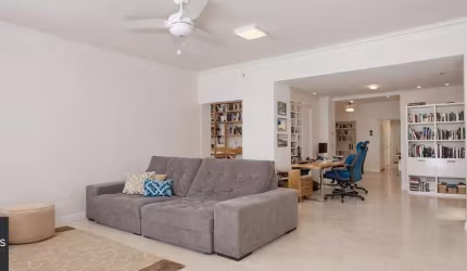 Vende-se amplo apartamento térreo com 3 quartos e 140m² - Rio Branco