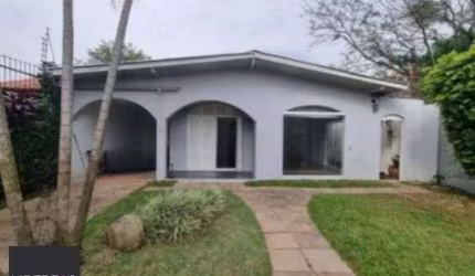 Casa 3 Dormitórios com Piscina à Venda no Guarujá – Zona Sul de Porto Alegre