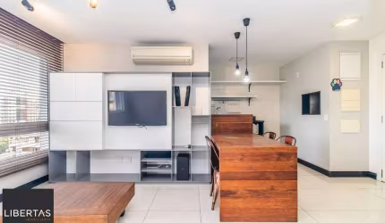 Apartamento 1 dormitório (reversível para 2) | Suíte | Semi Mobiliado