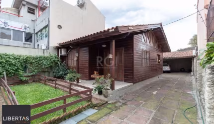 Casa para Venda - 54m², 2 dormitórios, 4 vagas - Cristal