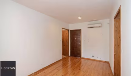 Vende-se apartamento com 2 quartos(1 suíte) e 68m² - Petrópolis