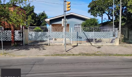 casa térrea 3 dormitórios com 2 vagas cobertas e demais descobertas no bairro cristal