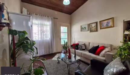 Casa 2 dormitórios na Glória
