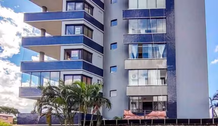 Cobertura moderna e com linda vista
