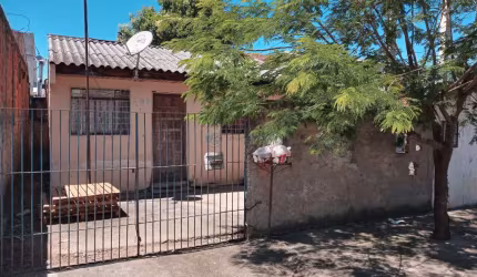 Terreno à venda no Xaxim, Curitiba  por R$ 180.000