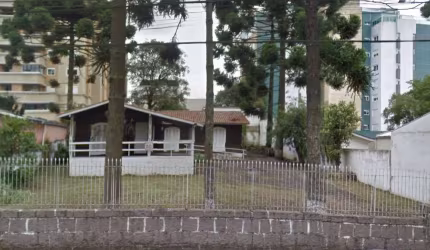 Terreno comercial à venda no Alto da Rua XV, Curitiba  por R$ 3.600.000