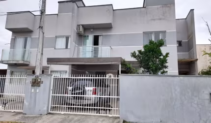 Sobrado Geminado Residencial Martin Maul no Iririú