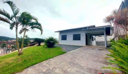 Casa com 3 dormitórios para alugar, 85 m² por R$ 2.200,00/mês - João Costa - Joinville/SC
