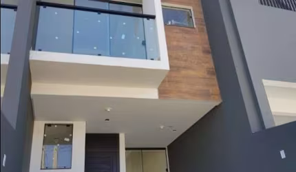 Casa com 2 dormitórios para alugar, 92 m² por R$ 2.400,00/mês - Santo Antônio - Joinville/SC