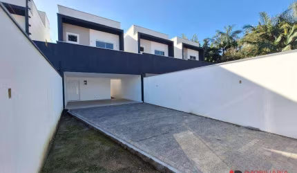 Sobrado Alto padrão com 3 dormitórios à venda, 143 m² por R$ 890.000 - Bom Retiro - Joinville/SC