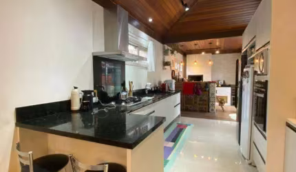 Casa com 3 dormitórios à venda, 117 m² por R$ 1.215.000,00 - Bom Retiro - Joinville/SC