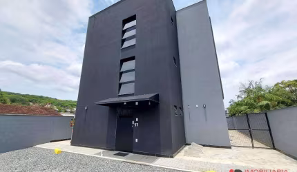 Kitnet com 1 dormitório para alugar, 25 m²  - Bom Retiro - Joinville/SC