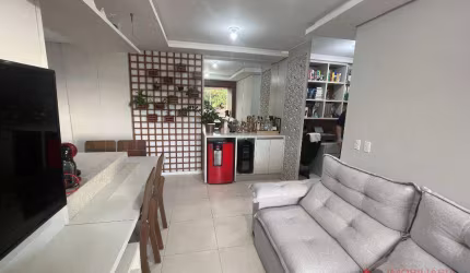 Apartamento com 3 dormitórios à venda, 84 m² por R$ 580.000,00 - Bom Retiro - Joinville/SC