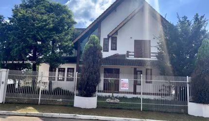 Casas 3 e 4 Quartos para Venda em Juiz de Fora, Portal da Torre, 4 dormitórios, 1 suíte, 4 banheiros, 4 vagas