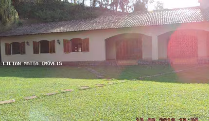 Casa 4 dormitórios ou + para Venda em Juiz de Fora, Viña Del Mar, 5 dormitórios, 1 suíte, 4 banheiros, 4 vagas