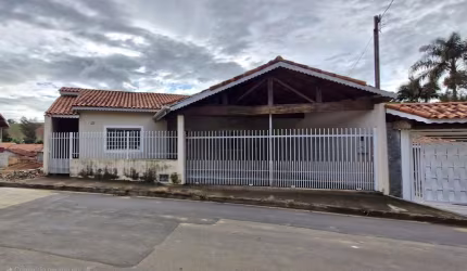 Casa para Venda em Pinhalzinho, Centro, 3 dormitórios, 1 banheiro, 2 vagas