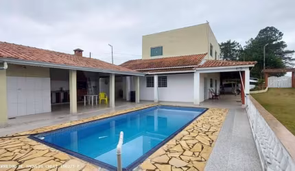 Chácara para Venda em Pinhalzinho, Zona Rural, 4 dormitórios, 2 suítes, 5 banheiros, 2 vagas