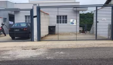 Casa para Venda em Pinhalzinho, Centro, 2 dormitórios, 1 banheiro, 1 vaga