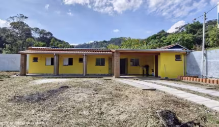 Chácara para Venda em Pinhalzinho, Zona Rural, 2 dormitórios, 2 suítes, 3 banheiros, 1 vaga