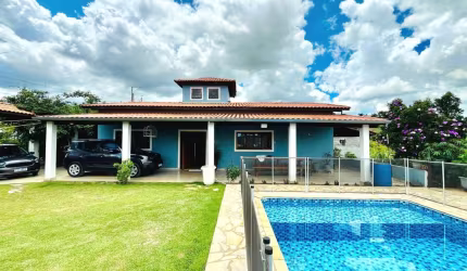 Chácara para Venda em Pinhalzinho, Centro, 2 dormitórios, 1 suíte, 3 banheiros, 1 vaga
