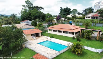 Chácara para Venda em Pinhalzinho, Centro, 3 dormitórios, 1 suíte, 4 banheiros, 2 vagas