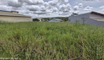 Terreno para Venda em Pinhalzinho, Centro