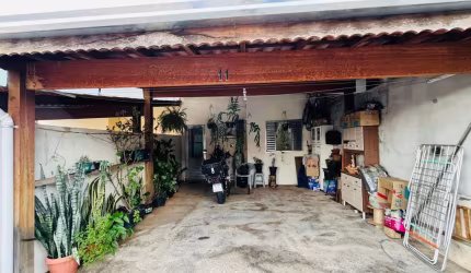 Casa para Venda em Pinhalzinho, Centro, 2 dormitórios, 1 banheiro, 1 vaga