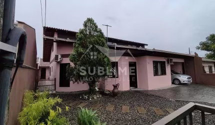 Casa Averbada no Bairro João Costa com Suíte