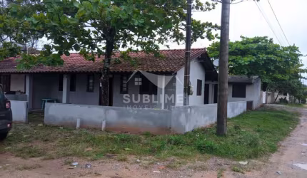 Duas Casas no mesmo Terreno no Bairro Praia Grande em SF