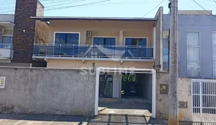 Sobrado no Bairro Adhemar Garcia