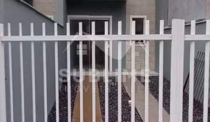 Sobrado Geminado no Bairro Floresta com 02 Quartos