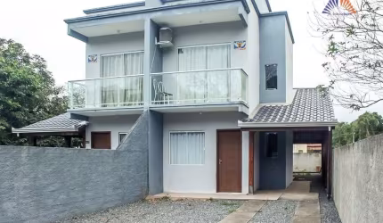 Sobrado Geminado para Venda em Balneário Mariluz Itapoá-SC