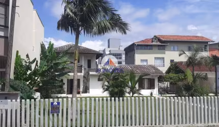Casa - Sobrado