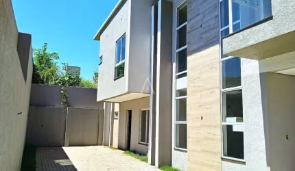 Sobrado 3 quartos à venda no Bairro ALTO ALEGRE em CASCAVEL por R$ 460.000,00