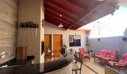 Casa Residencial 3 quartos à venda no Bairro SANTA FELICIDADE em CASCAVEL por R$ 430.000,00