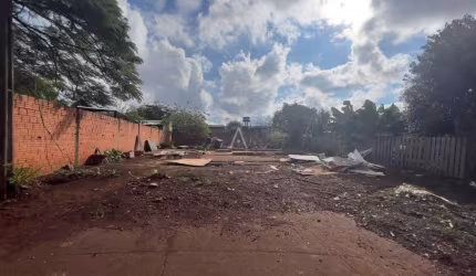 Terreno à venda no Bairro INTERLAGOS em CASCAVEL por R$ 170.000,00