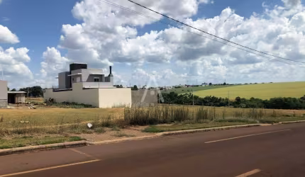 Terreno à venda no Bairro RECANTO TROPICAL em CASCAVEL por R$ 449.000,00