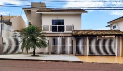 Sobrado 3 quartos à venda no Bairro Pioneiros Catarinenses em CASCAVEL por R$ 1.390.000,00