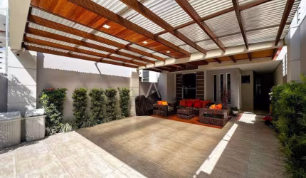 Sobrado 3 quartos à venda no Bairro CANADA em CASCAVEL por R$ 1.650.000,00