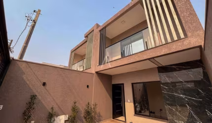 Sobrado 3 quartos à venda no Bairro ESMERALDA em CASCAVEL por R$ 550.000,00