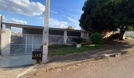 Casa Residencial 3 quartos à venda no Bairro 14 DE NOVEMBRO em CASCAVEL por R$ 420.000,00