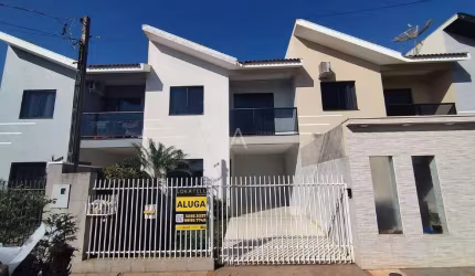 Sobrado 2 quartos à venda no Bairro JARDIM GISELA em TOLEDO por R$ 450.000,00