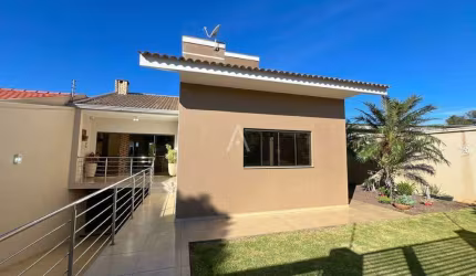 Casa Residencial 4 quartos à venda no Bairro UNIVERSITARIO em CASCAVEL por R$ 890.000,00