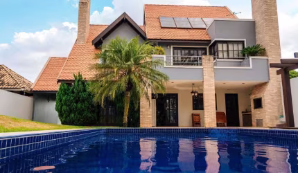 Sobrado de alto padrão com 5 quartos semi-mobiliado à venda no CENTRO dm TOLEDO por R$ 2.900.000,00