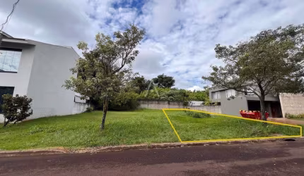 Terreno à venda no Bairro ALTO ALEGRE em CASCAVEL por R$ 960.000,00