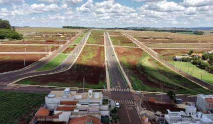 Terreno à venda no Bairro JARDIM PANORAMA em TOLEDO por R$ 105.000,00