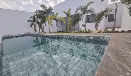 Casa nova com 2 suítes em terreno inteiro à venda no Bairro JARDIM COOPAGRO em TOLEDO por R$ 750.000,00