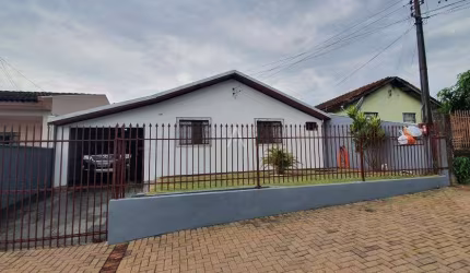 Casa para locação no Guarujá em Cascavel