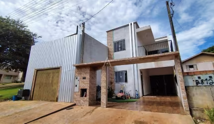 Sobrado 2 quartos à venda no Bairro JARDIM COOPAGRO em TOLEDO por R$ 530.000,00