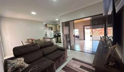 Casa Residencial 3 quartos à venda no Bairro CASCAVEL VELHO em CASCAVEL por R$ 245.000,00